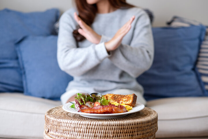 Quali cellule cerebrali danno il segnale per iniziare e smettere di mangiare?